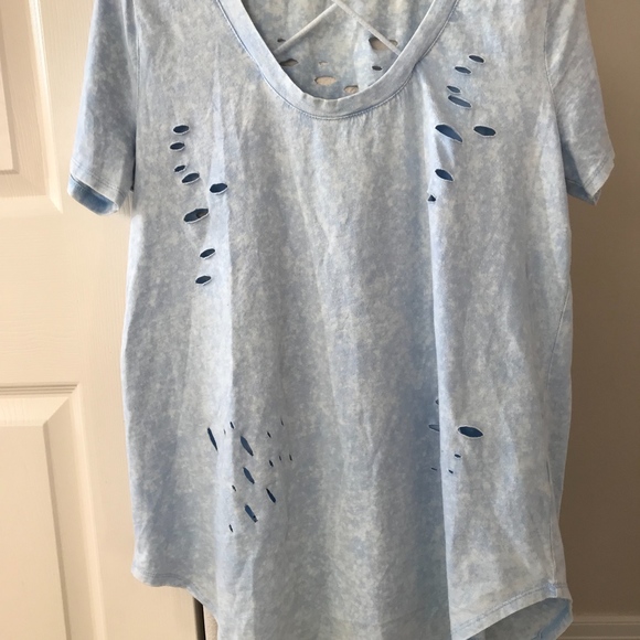 Distressed top - Picture 4 of 4